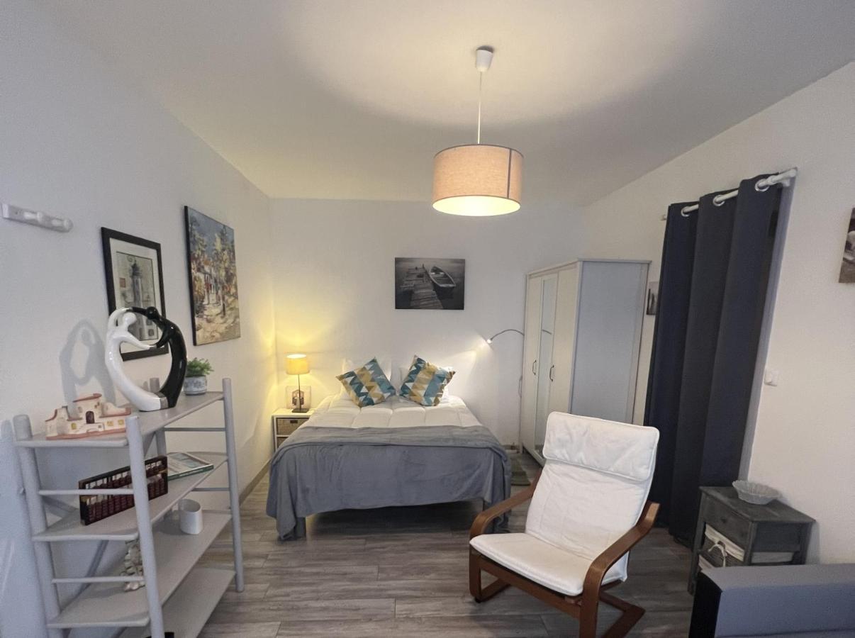 Le P'Tit Gris Apartamento Rochefort  Exterior foto